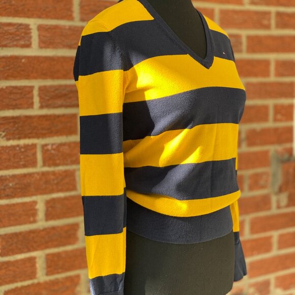 Tommy Hilfiger V-Neck Stripe Sweater (XS) - Picture 2 of 11